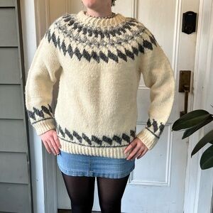 Hand-knit Fair Isle Vintage Wool Sweater Med